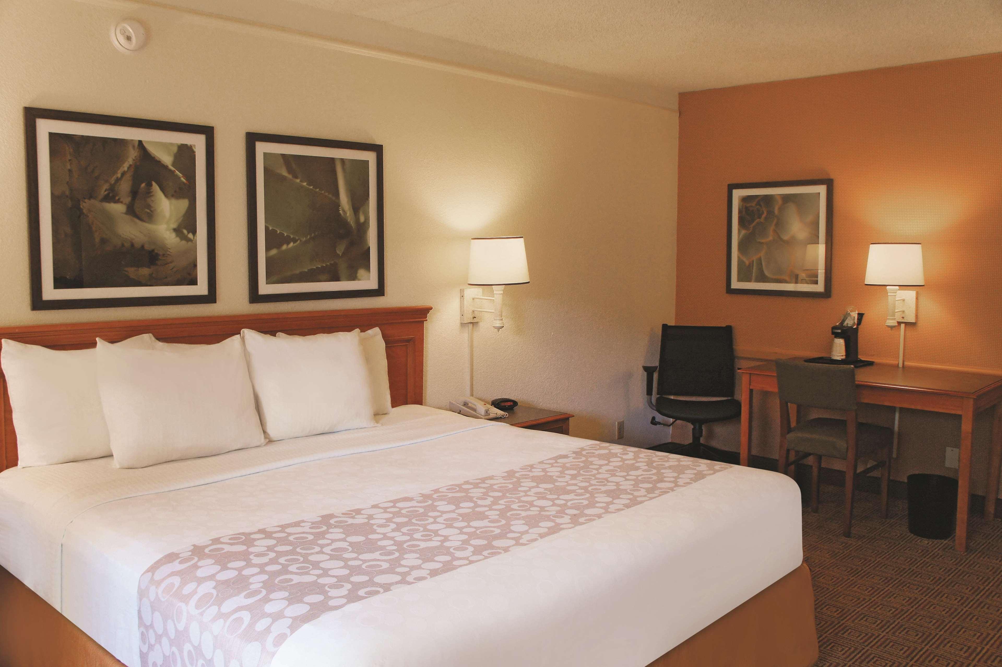 Baymont By Wyndham Houston La Porte Eksteriør bilde