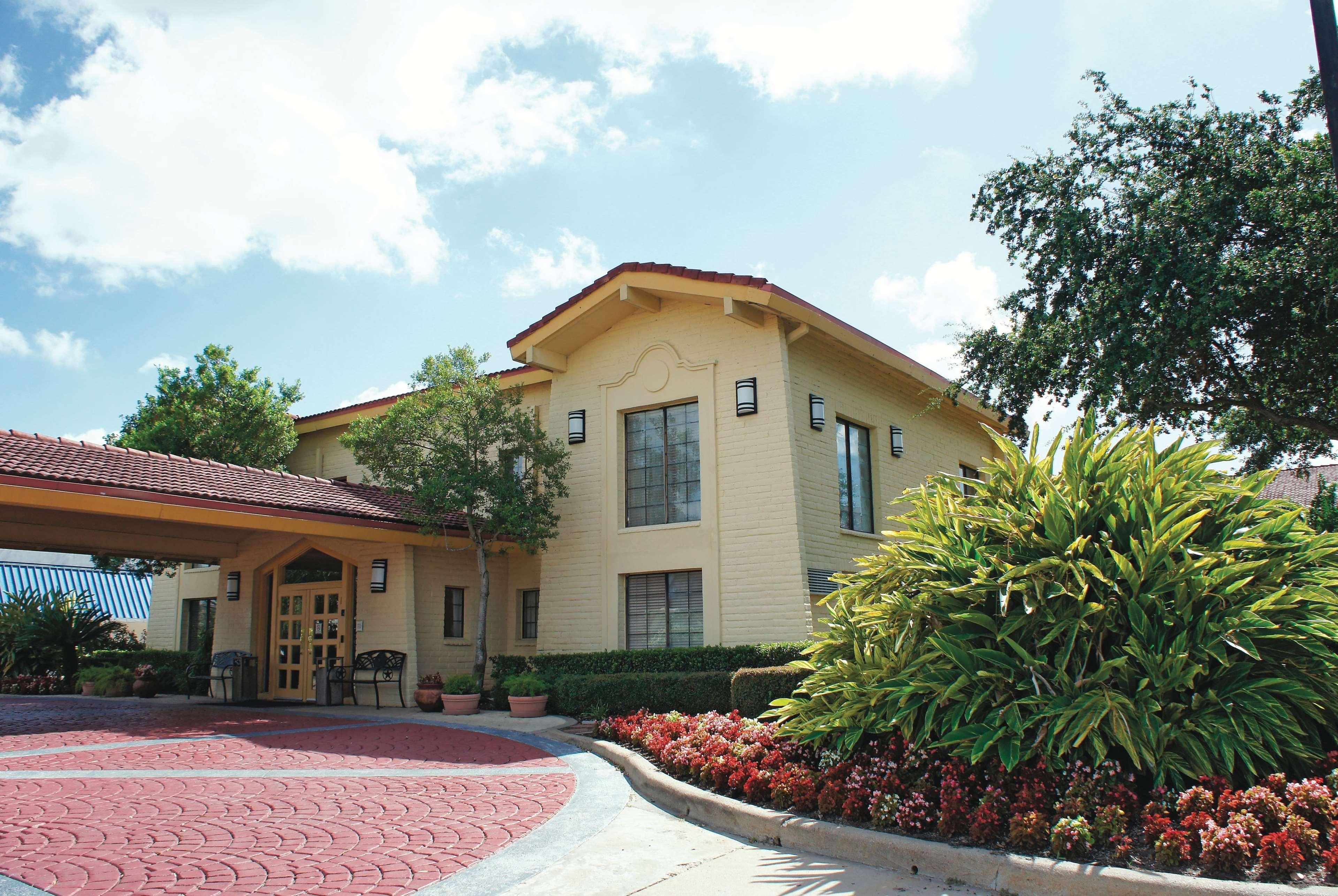 Baymont By Wyndham Houston La Porte Eksteriør bilde