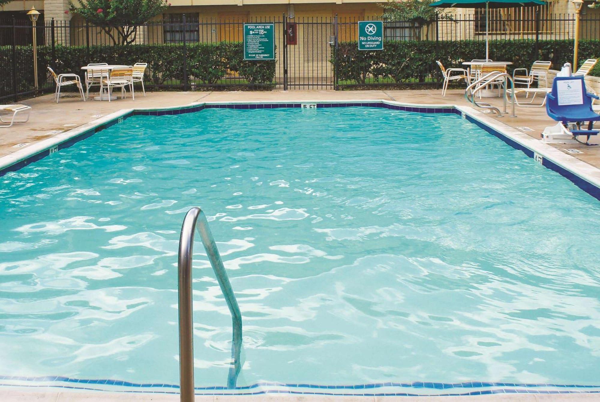 Baymont By Wyndham Houston La Porte Eksteriør bilde