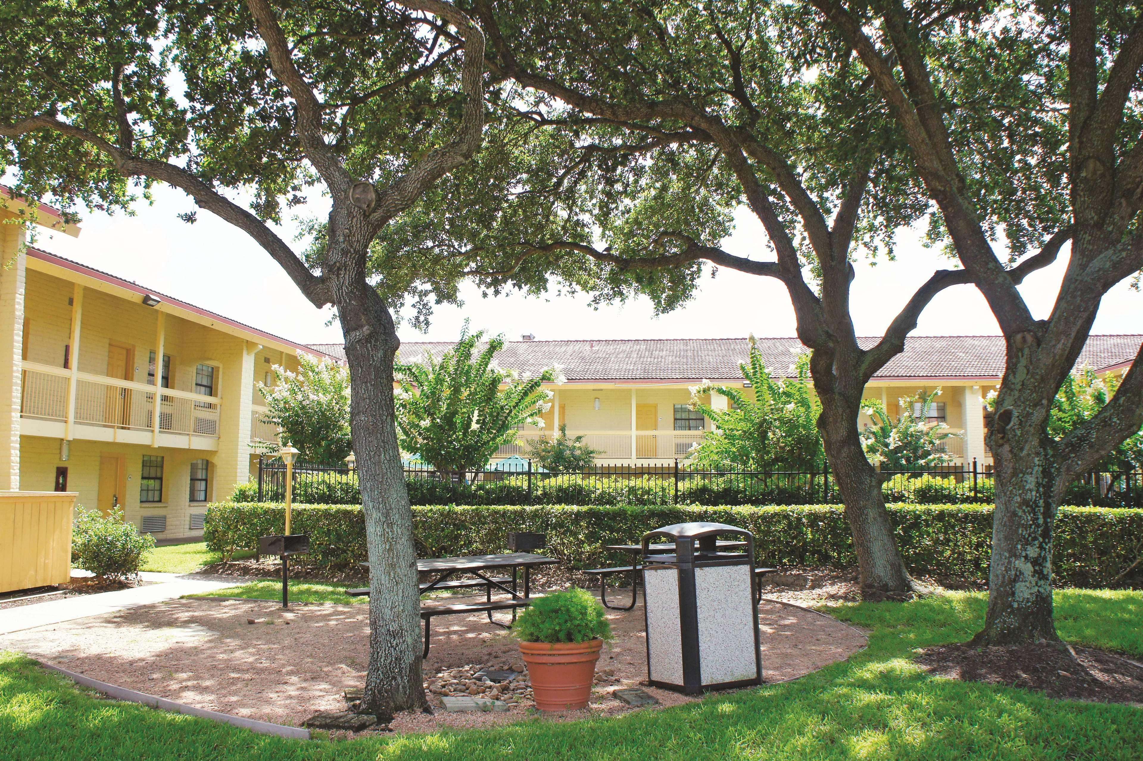 Baymont By Wyndham Houston La Porte Eksteriør bilde